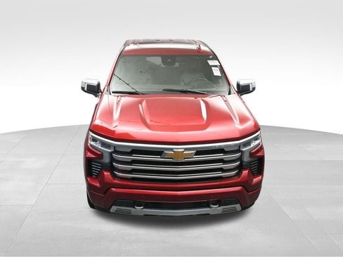 Used 2024 Chevrolet Silverado 1500 High Country w/ Z71 Off-Road Package AWD/4WD image 24