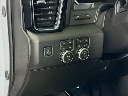 New 2026 GMC Sierra 3500 Denali w/ Denali Reserve Package image 5