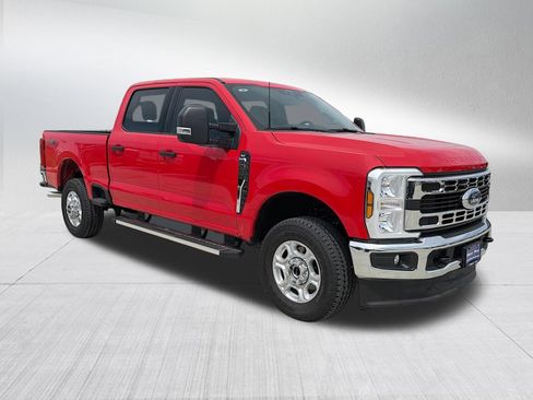 New 2026 Ford F250 XLT w/ FX4 Off-Road Package AWD/4WD image 4