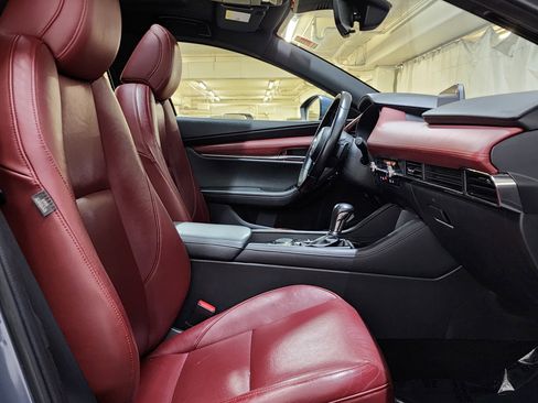 Used 2022 MAZDA MAZDA3 s image 23