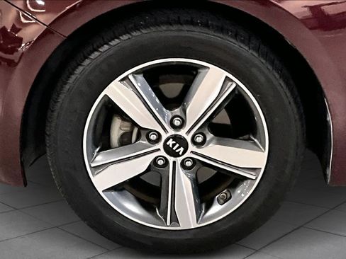 Used 2018 Kia Forte LX w/ LX Popular Package image 10