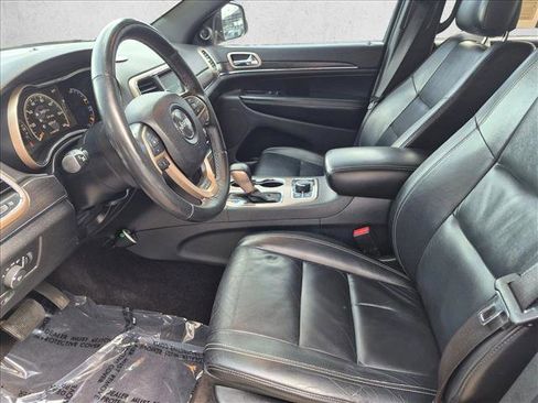 Used 2017 Jeep Grand Cherokee Limited AWD/4WD image 9