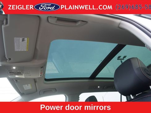 Used 2024 Volkswagen Tiguan Wolfsburg Edition FWD image 10