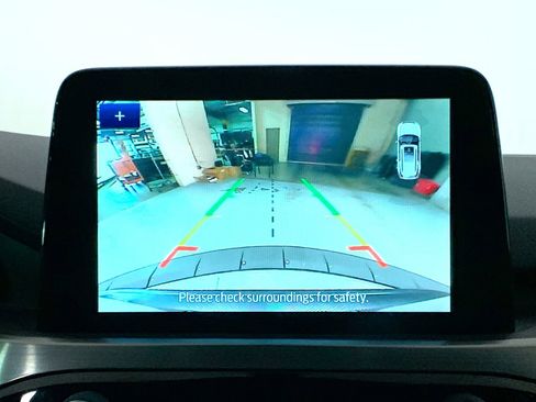 Used 2022 Ford Escape Titanium w/ Class II Trailer Tow Package image 28