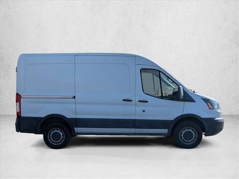 Used 2019 Ford Transit 250 130 Medium Roof image 4