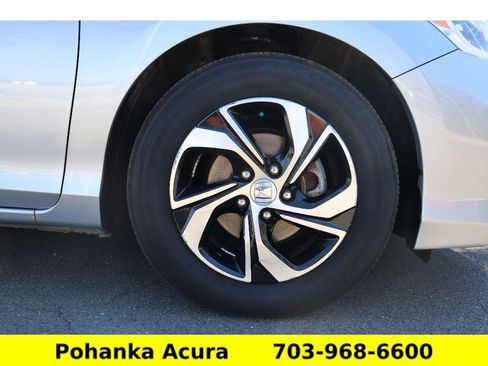 Used 2017 Honda Accord LX image 31