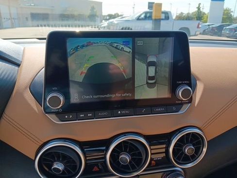 New 2025 Nissan Sentra SV w/ SV Premium Package image 17