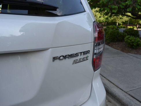 Used 2016 Subaru Forester 2.5i Touring w/ Eyesight & Navigation System image 33