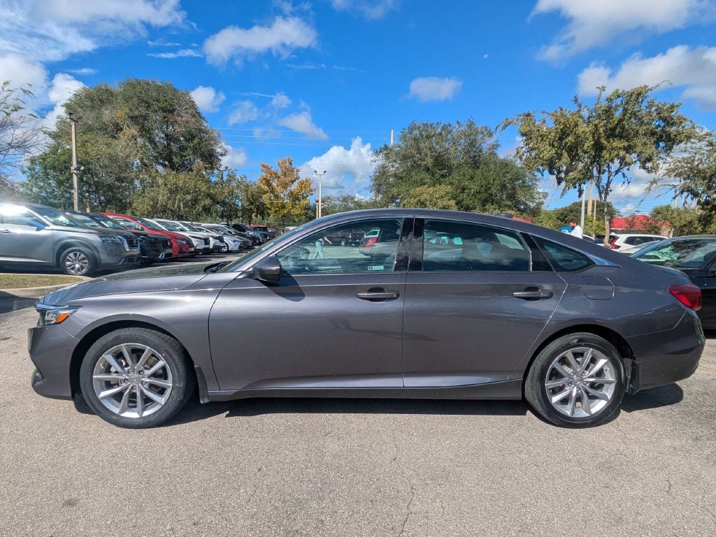 Certified 2022 Honda Accord LX image 5