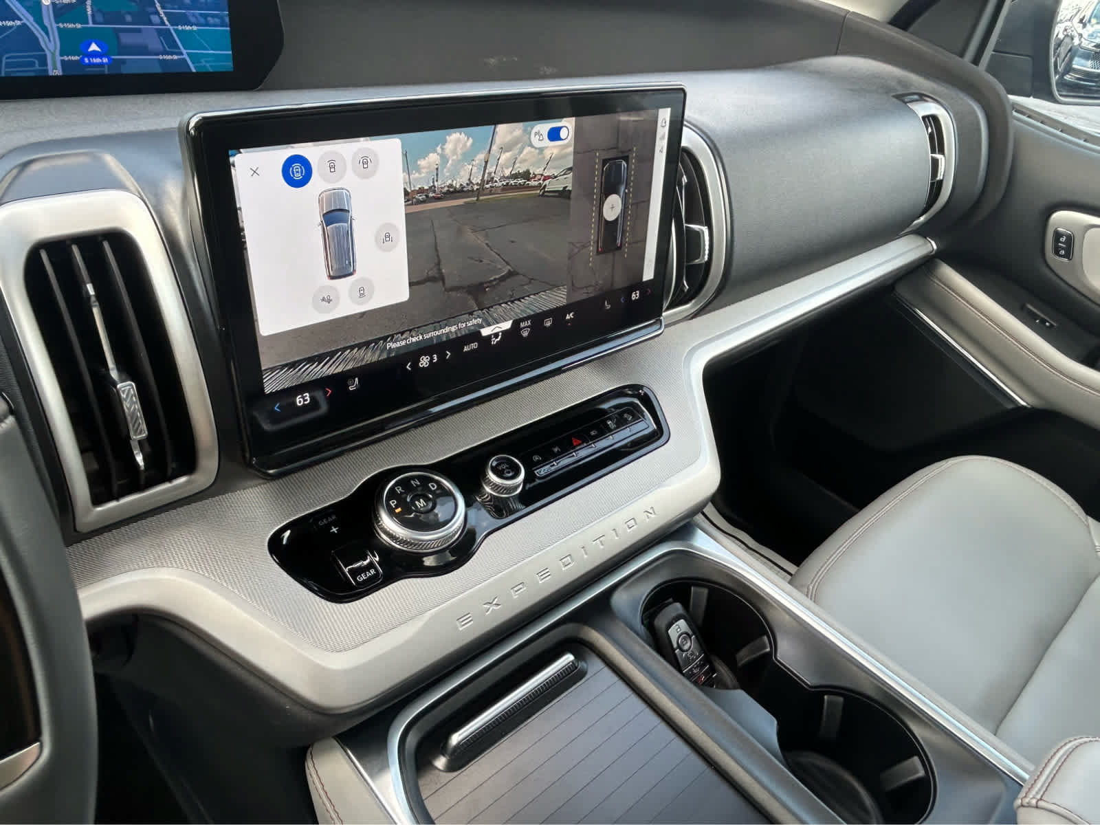 Certified 2025 Ford Expedition Active AWD/4WD image 49
