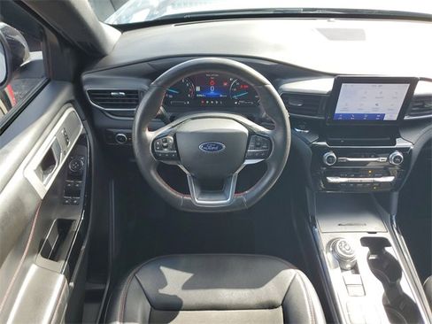 Used 2023 Ford Explorer ST-Line w/ Class IV Trailer Tow Package image 11