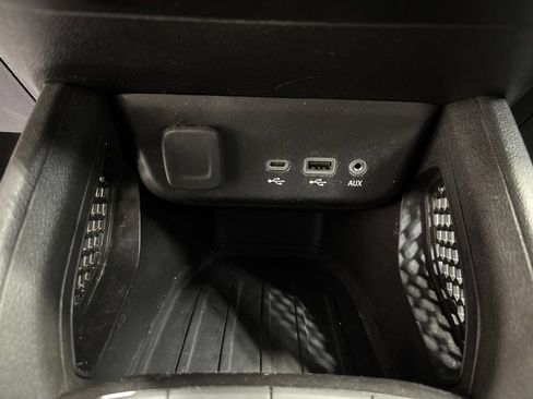 Used 2023 Chevrolet TrailBlazer LT FWD image 20