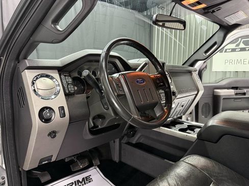 Used 2015 Ford F250 Lariat w/ Lariat Ultimate Package AWD/4WD image 24
