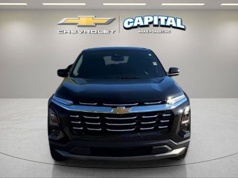 Used 2025 Chevrolet Equinox LT w/ Convenience Package II image 1