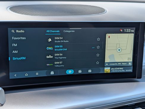 New 2026 Hyundai Ioniq 9 SE AWD/4WD image 10