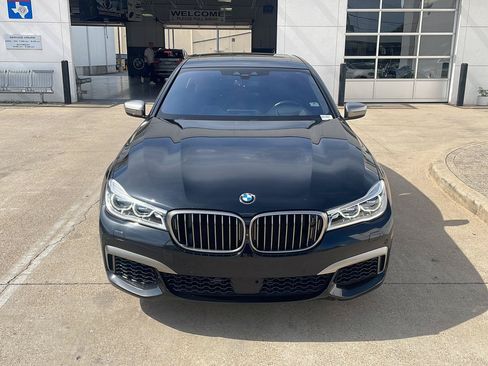 Used 2018 BMW M760i xDrive AWD/4WD image 3