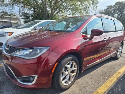 Used 2017 Chrysler Pacifica Touring-L Plus w/ Tire & Wheel Group