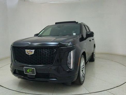 Used 2025 Cadillac Escalade Sport w/ Touring Package image 75