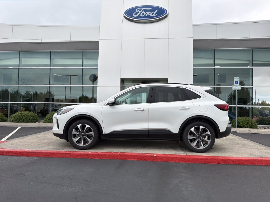 Used 2024 Ford Escape Platinum AWD/4WD 360° Tour