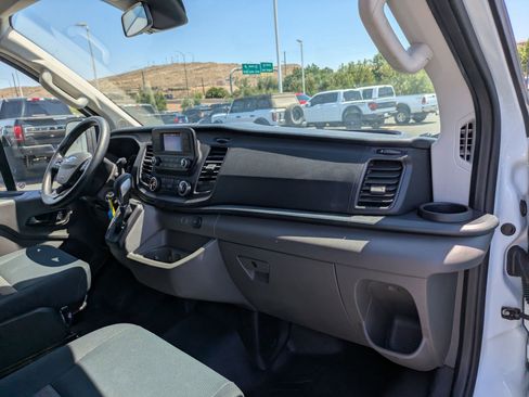 Used 2025 Ford Transit 250 Low Roof w/ Exterior Upgrade Package RWD image 31