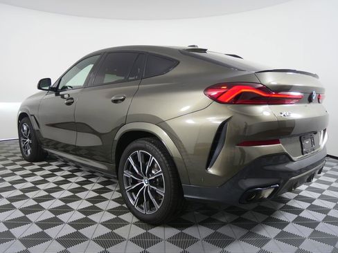Used 2024 BMW X6 xDrive40i w/ Executive Package image 5
