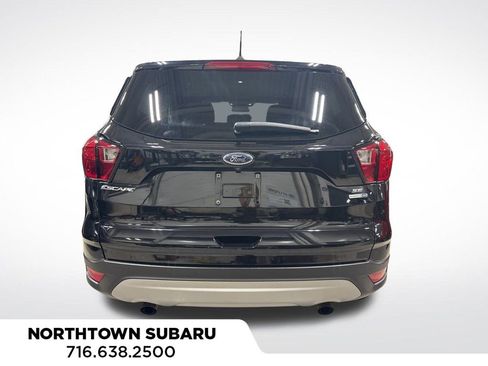 Used 2019 Ford Escape SE image 8