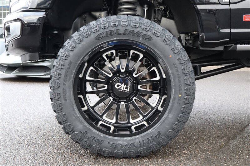 Used 2024 Ford F350 Platinum w/ Tremor Off-Road Package AWD/4WD image 10