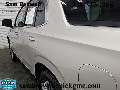 Used 2024 GMC Yukon Denali Ultimate AWD/4WD image 6