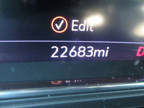 Used 2022 GMC Sierra 3500 Denali w/ Denali Ultimate Package image 34