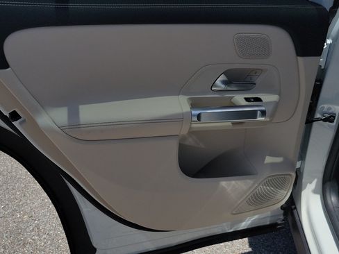 Certified 2026 Mercedes-Benz GLB 250 image 10
