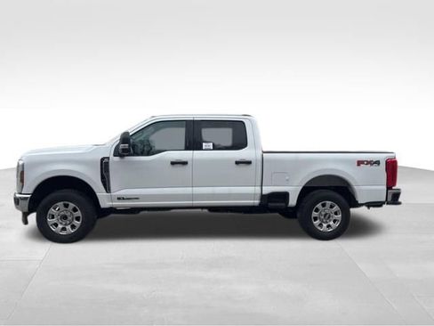 Used 2024 Ford F250 XLT w/ FX4 Off-Road Package image 8