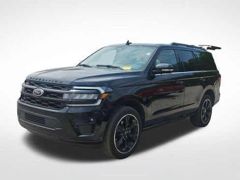 Used 2024 Ford Expedition Limited image 2