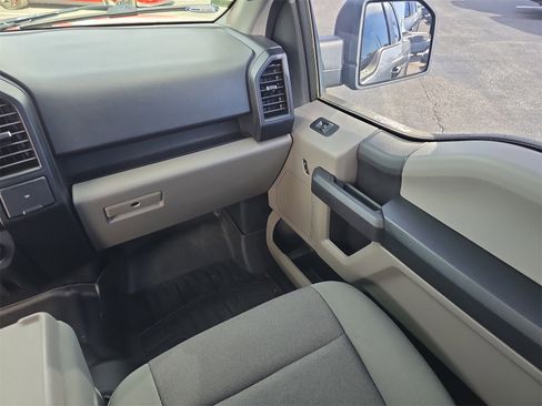 Used 2018 Ford F150 XL w/ Equipment Group 101A Mid image 12