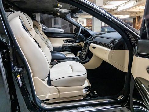Used 2009 Maybach 62 S RWD image 92
