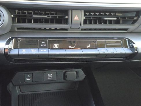 Used 2026 Toyota Prius LE image 20