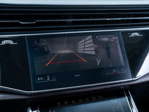 Used 2019 Audi Q8 Prestige AWD/4WD image 16