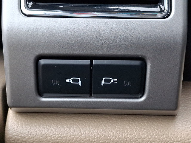 Used 2018 Ford F150 Lariat w/ Equipment Group 502A Luxury AWD/4WD image 25