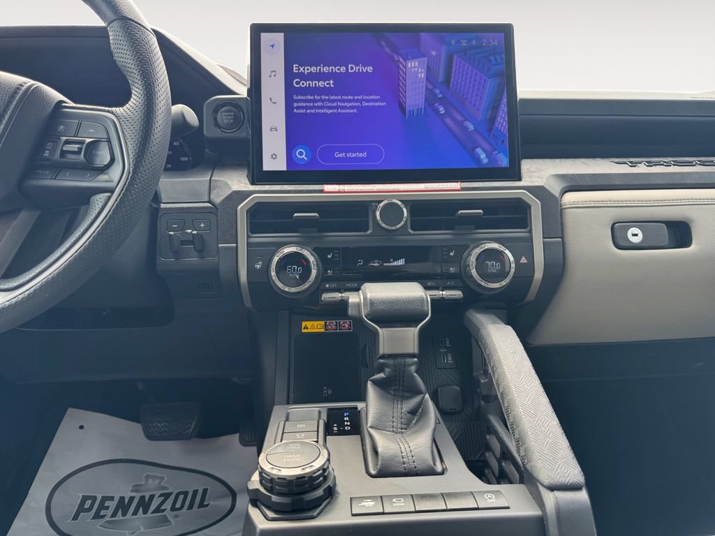 Used 2025 Toyota Tacoma Limited AWD/4WD image 11