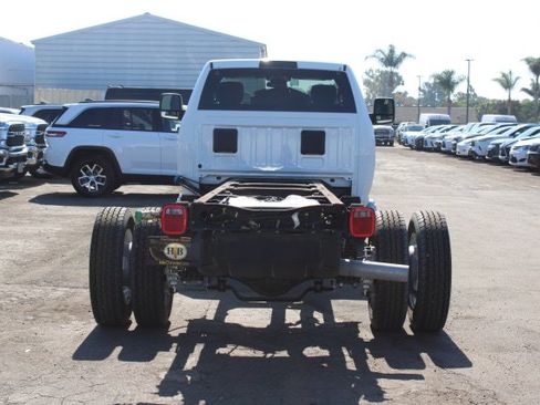 New 2025 RAM 5500 Tradesman AWD/4WD image 4