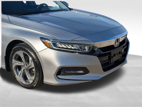 Used 2018 Honda Accord EX image 30
