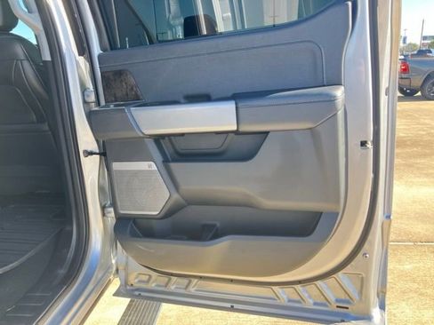 Used 2024 Ford F250 Lariat w/ Lariat Ultimate Package image 15