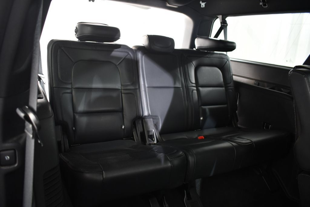 Used 2019 Lincoln Navigator L Reserve AWD/4WD image 21