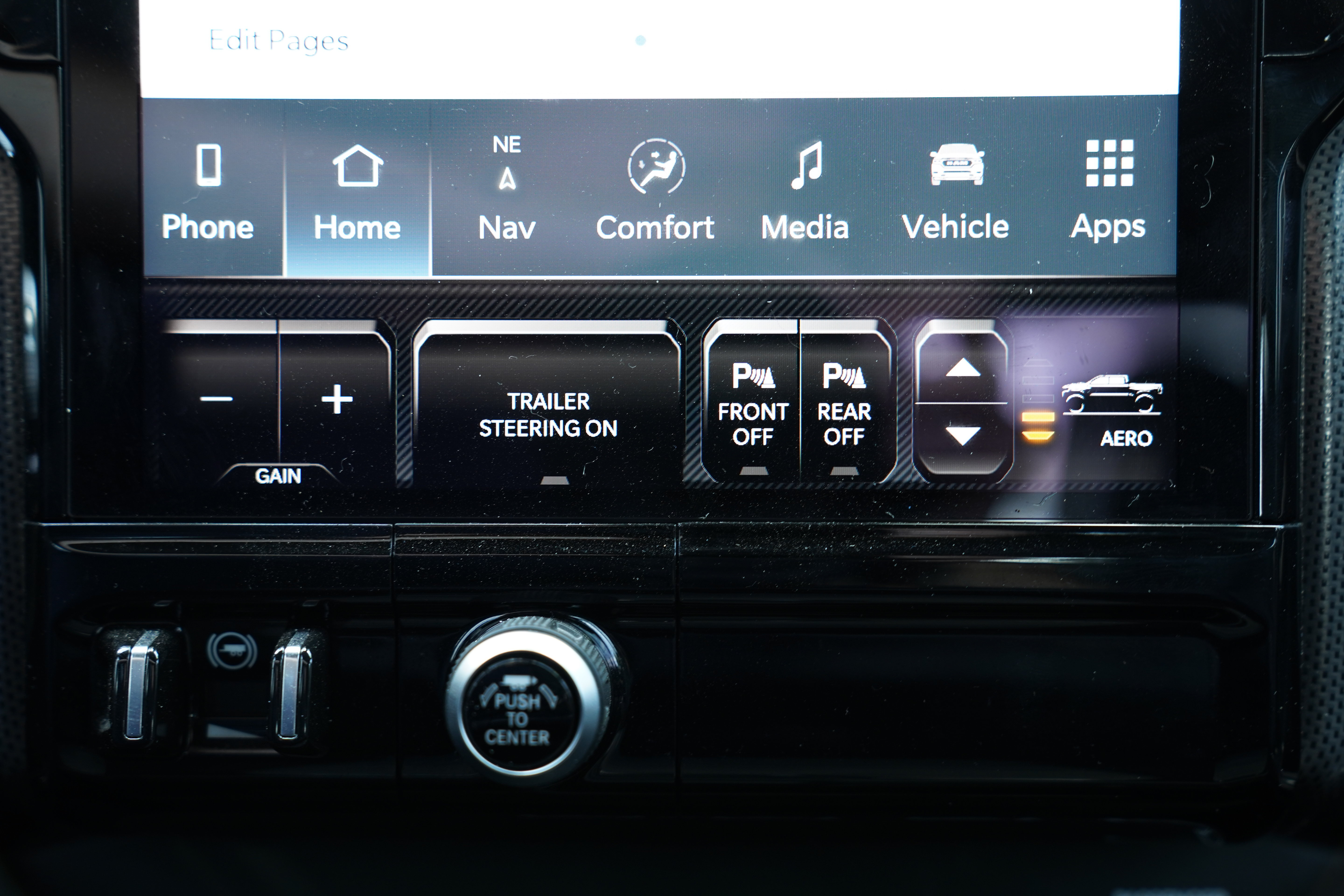 Used 2025 RAM 1500 Limited AWD/4WD image 27