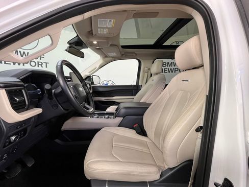 Used 2022 Ford Expedition Platinum AWD/4WD image 21