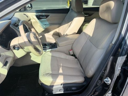 Used 2015 Nissan Altima 2.5 SL FWD image 11