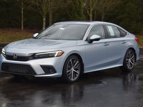 Used 2023 Honda Civic Touring image 3