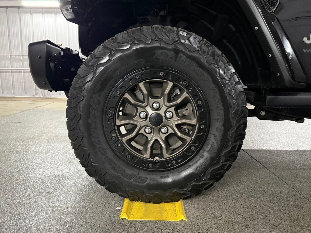 Used 2021 Jeep Wrangler Unlimited Rubicon w/ Trailer Tow Package AWD/4WD image 14