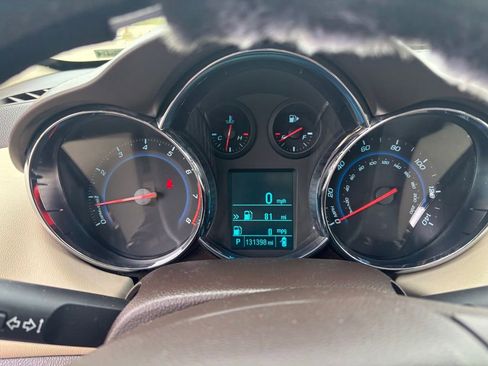 Used 2012 Chevrolet Cruze LT w/ RS Package FWD image 13