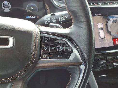 Used 2022 Jeep Grand Cherokee L Summit w/ Luxury Tech Group V image 20