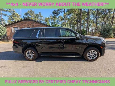 Used 2023 Chevrolet Suburban LT w/ Luxury Package RWD image 3